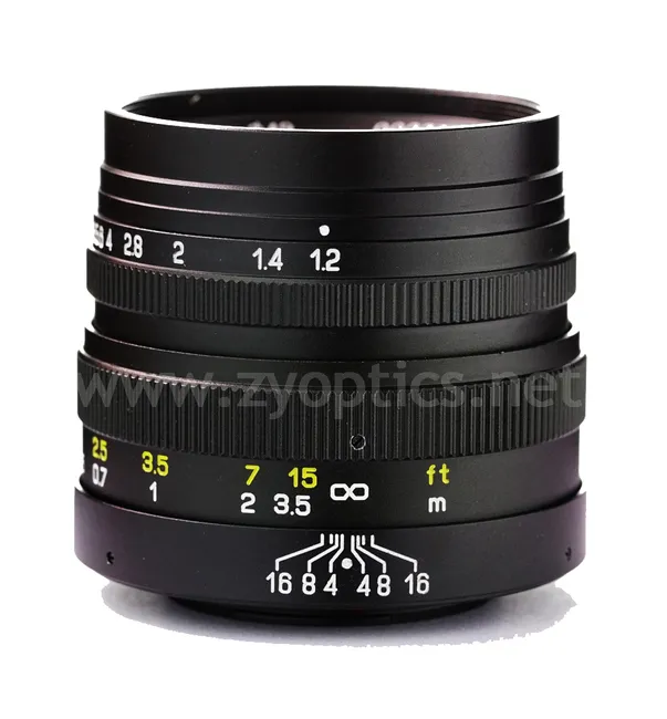 Zhongyi Mitakon 42.5 mm f/ 1.2