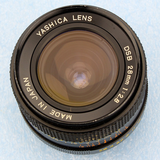 Yashica DSB 28 mm f/ 2.8