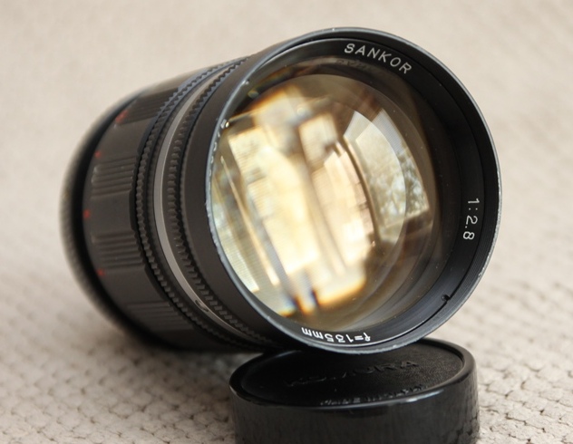 Sankor 135 mm f/ 2.8