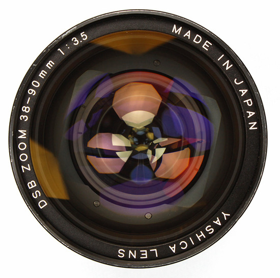 Yashica DSB Zoom 38-90 mm f/ 3.5