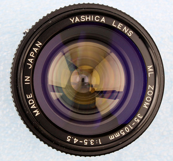 Yashica ML Zoom 35-105 mm f/ 3.5-4.5