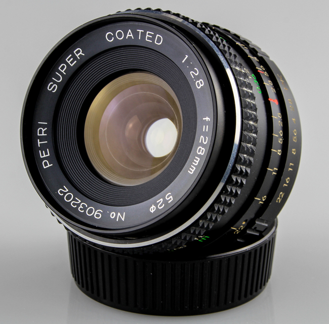 Petri 28 mm f/ 2.8 Super Coated