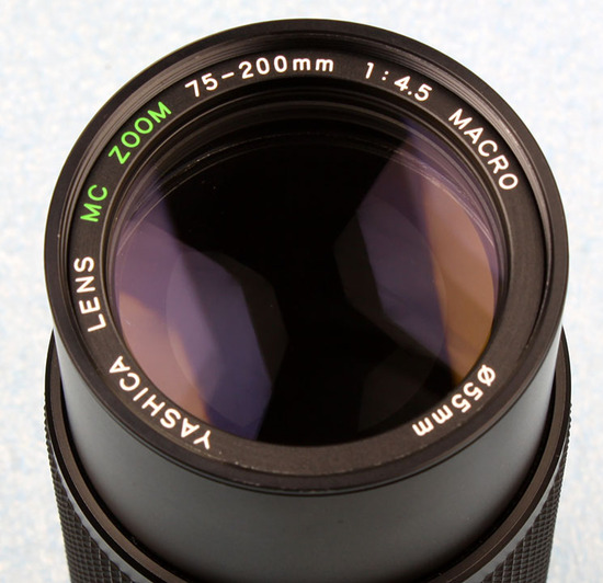 Yashica MC Zoom 75-200 mm f/ 4.5 Macro