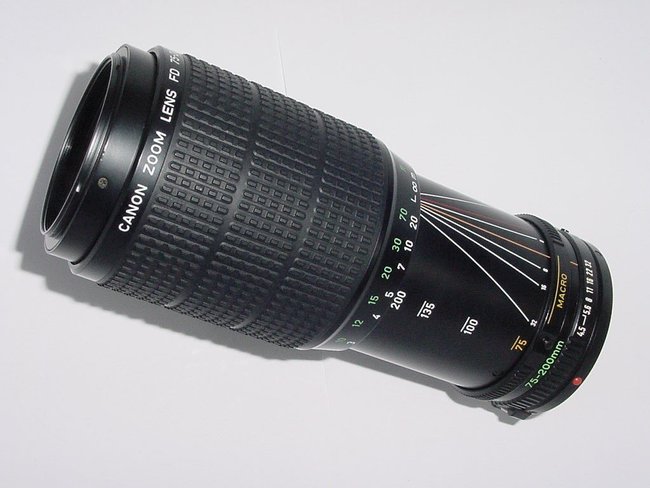 Canon FDn 75-200 mm f/ 4.5