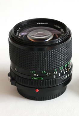 Canon FDn 24 mm f/ 2.0