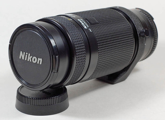 Nikon AF Nikkor 75-300 mm f/ 4.5-5.6