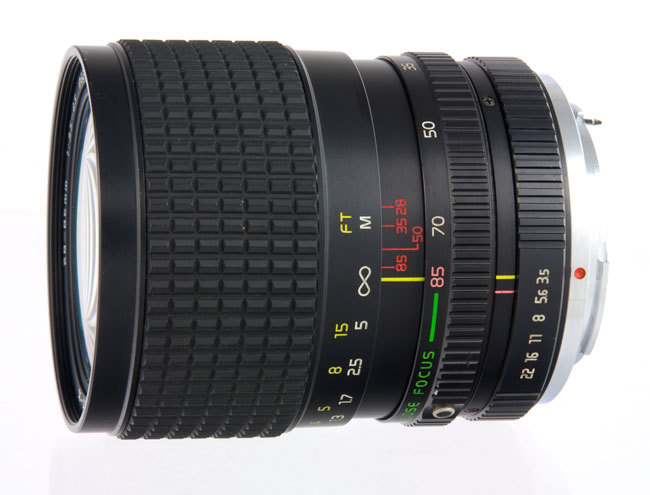 Tokina AT-X 28-85 mm f/ 3.5-4.5