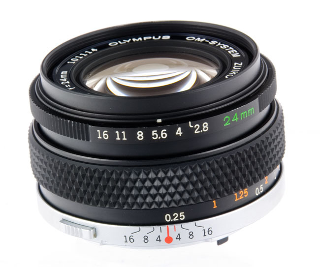 Olympus OM-System Zuiko MC Auto-W 24 mm f/ 2.8