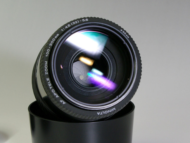 Minolta AF 100-300 mm f/ 4.5-5.6 APO