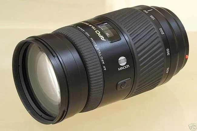 Minolta AF 100-400 mm f/ 4.5-6.7 APO